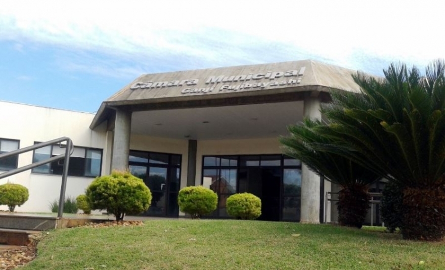 Center center 215572 41805 36644