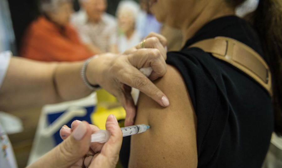 Center 912444 agencia brasil dia d vacina o contra a gripe mcam 1