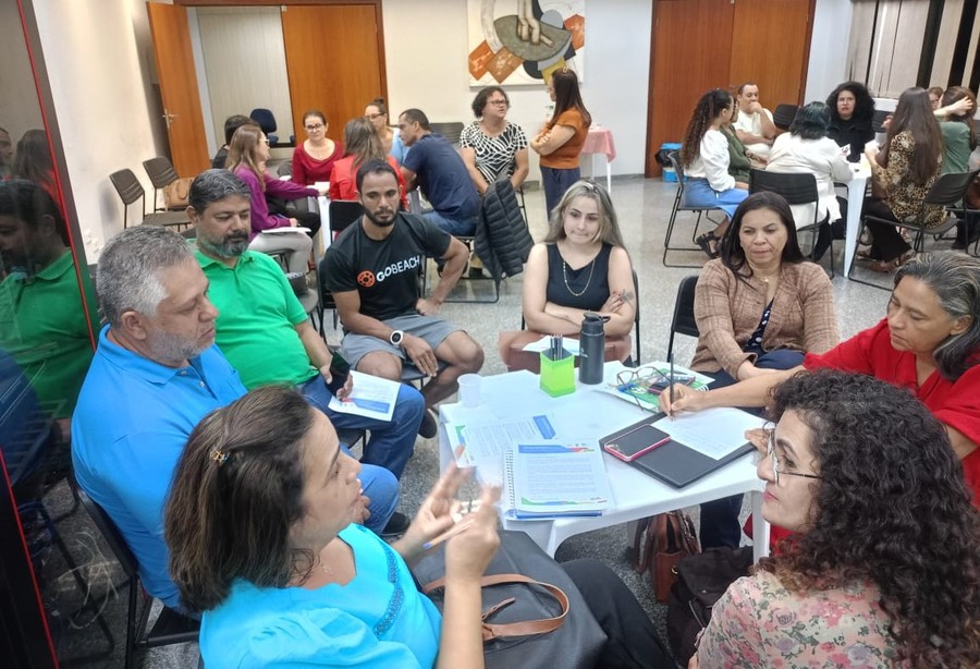 Center 25052025 alfabetiza o