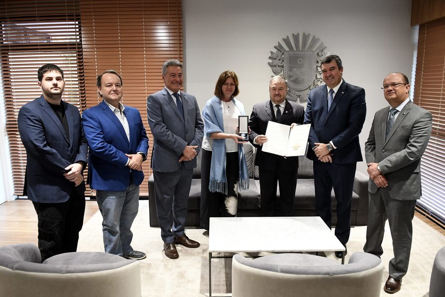 Center 05092025 tcheca