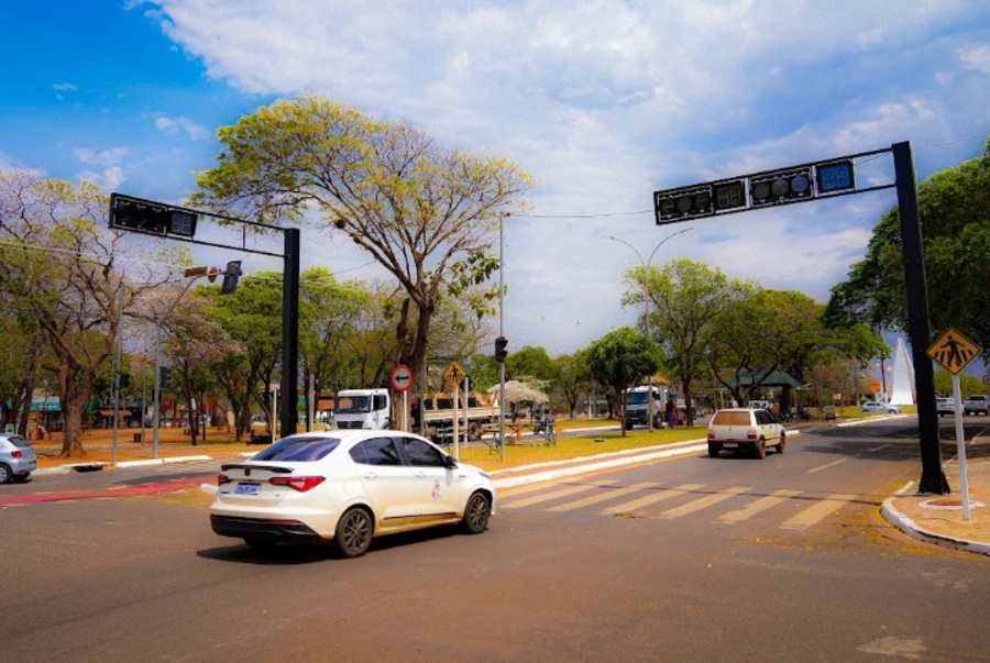 Center 01102025 semaforo1