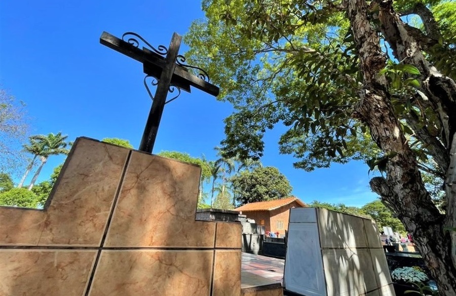 Center 30102025 finados