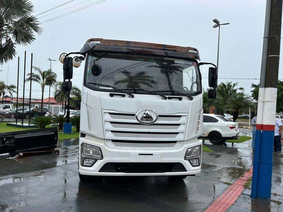 Center 28a5307b 4617 453c 9e09 f4a8672ee7fb