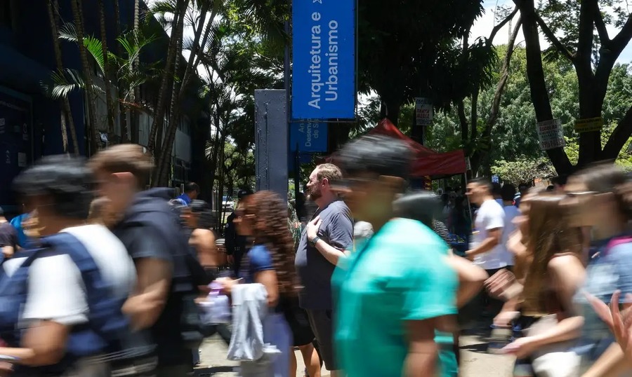 Center whatsapp image 2025 11 10 at 07.36.46