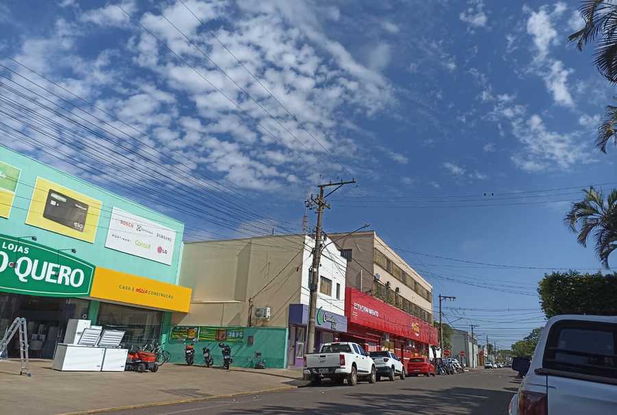 Center d16f7de6 daa5 45c7 a828 dd93b79b380f