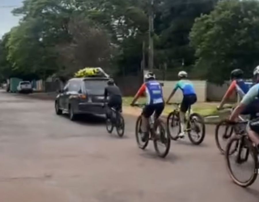 Center whatsapp image 2025 12 01 at 17.36.49