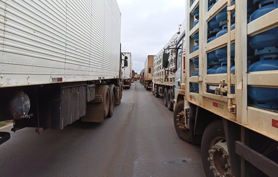 Center 03122025 caminhoneiros