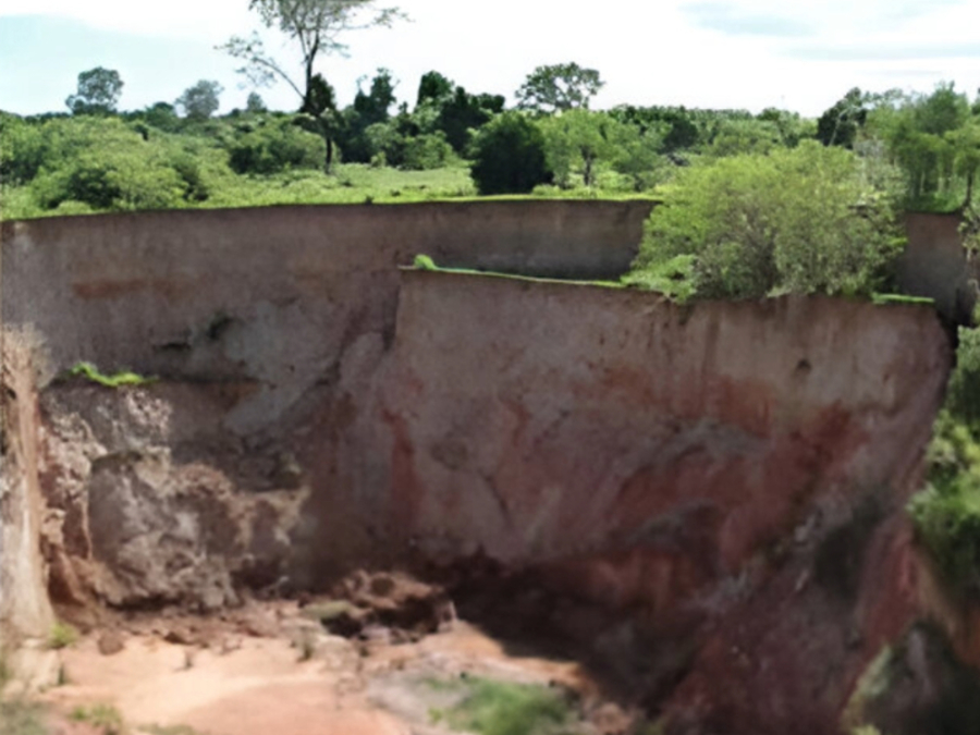 Center 20251217 101626 original 2205 capa