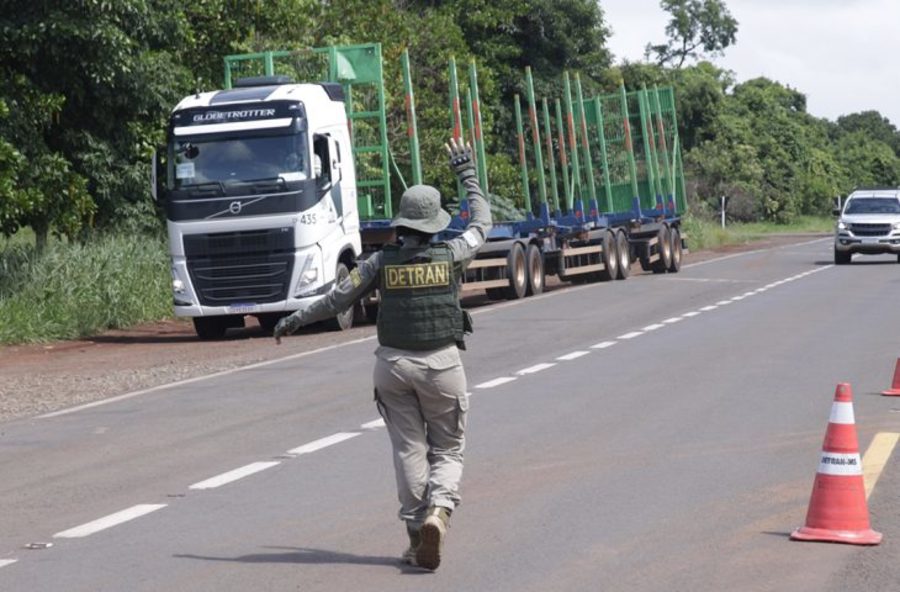 Center fiscalizacao em rodovia 5 foto rachid waqued 730x480