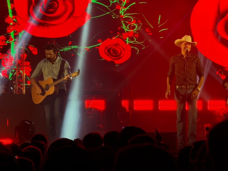 Center d5607d95 3020 417b 8a57 8c39abc7a8fc