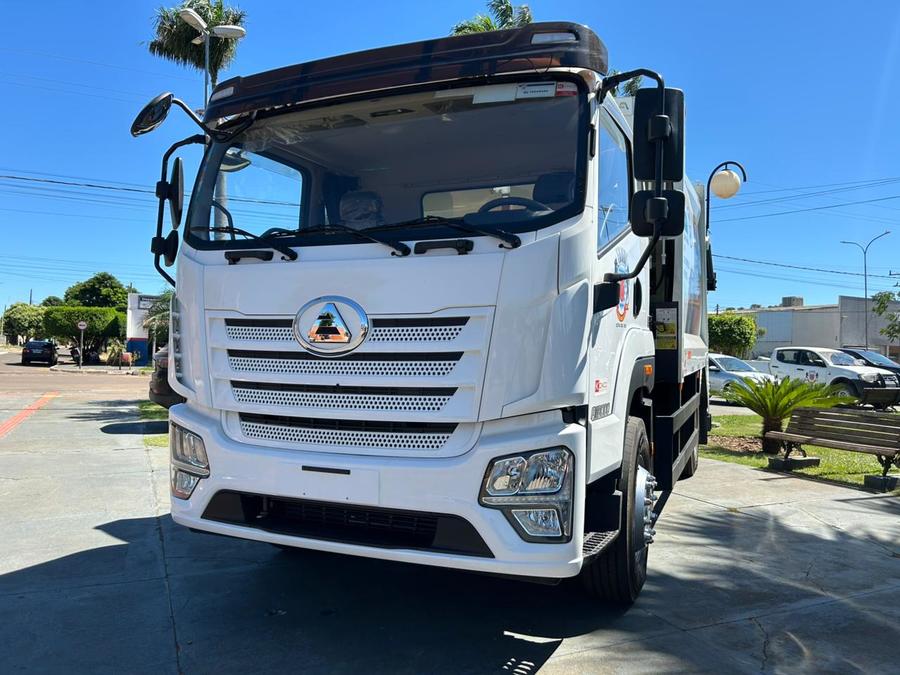 Center b66eabcf 19cc 49f8 b462 c4cbd67f6dde